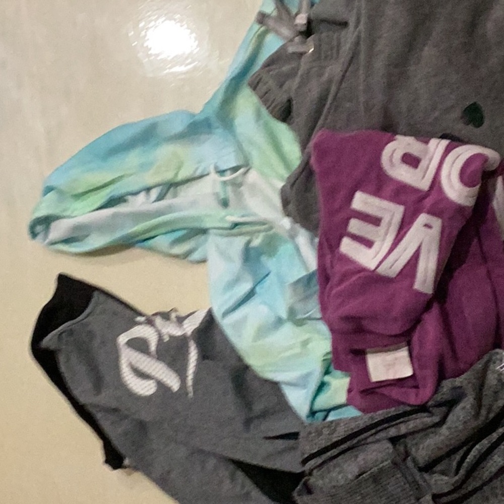 Lot Of 5 Items